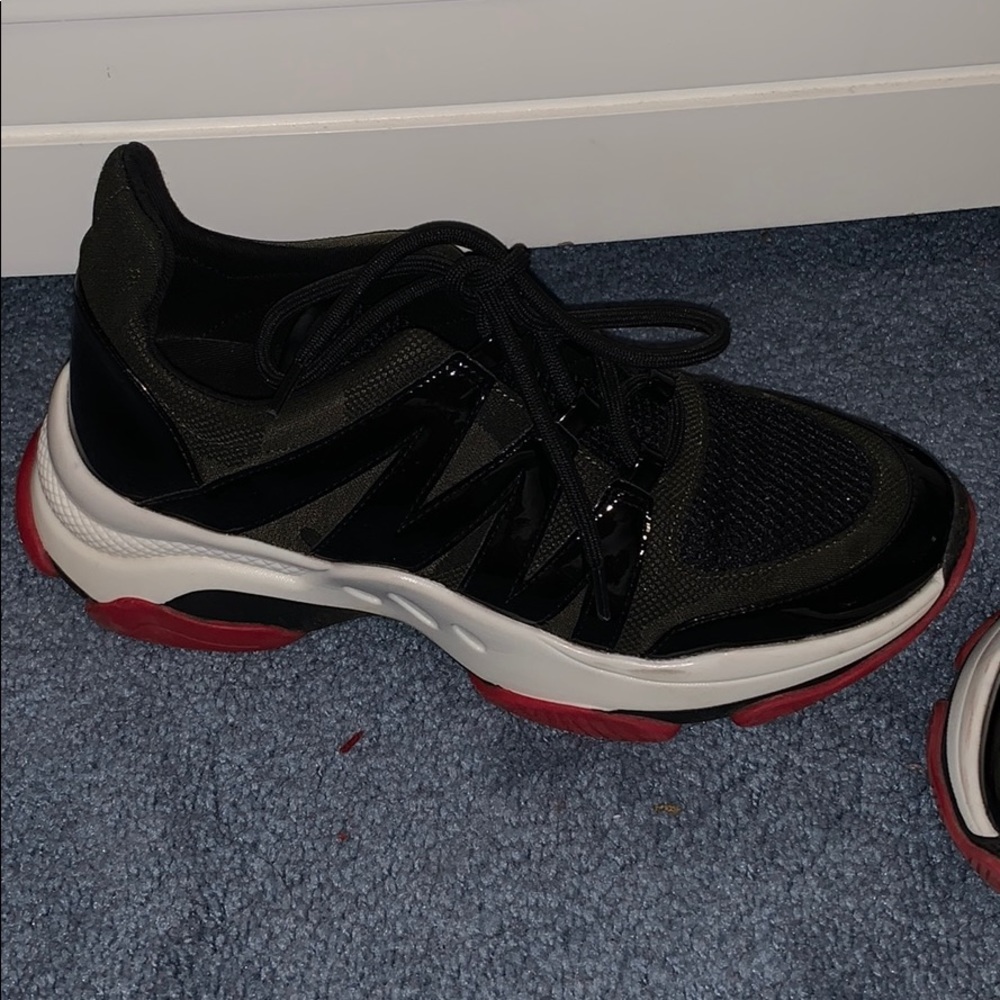 Steve Madden sneakers